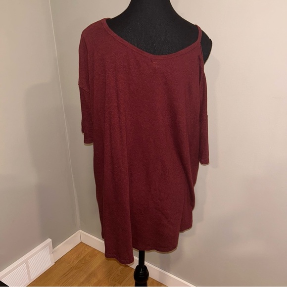 We  The Free Tee - Picture 4 of 5